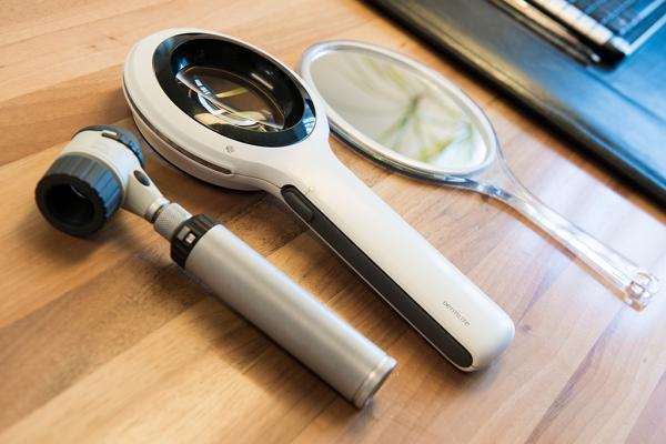 Dermatologische Untersuchungsutensilien