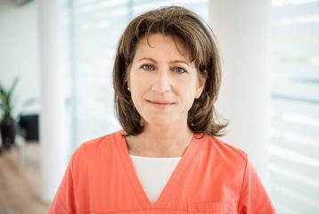 Frau Katrin Volpov